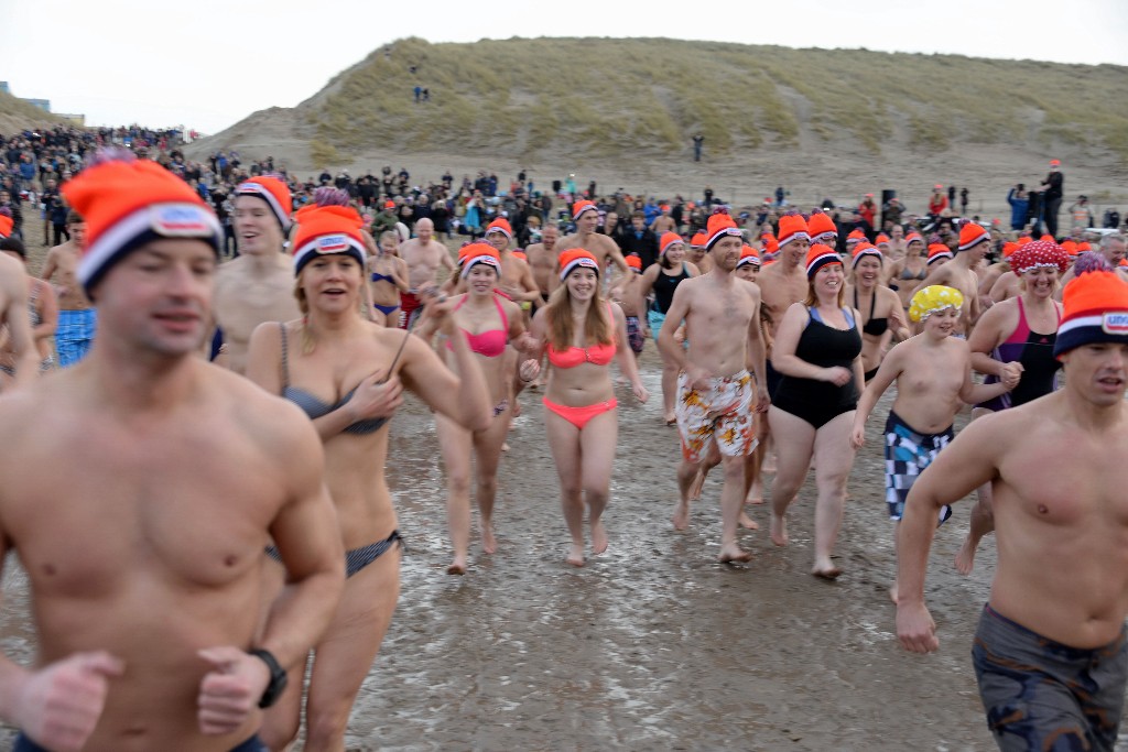 ../Images/Nieuwjaarsduik Nederzandt 2016 056.jpg